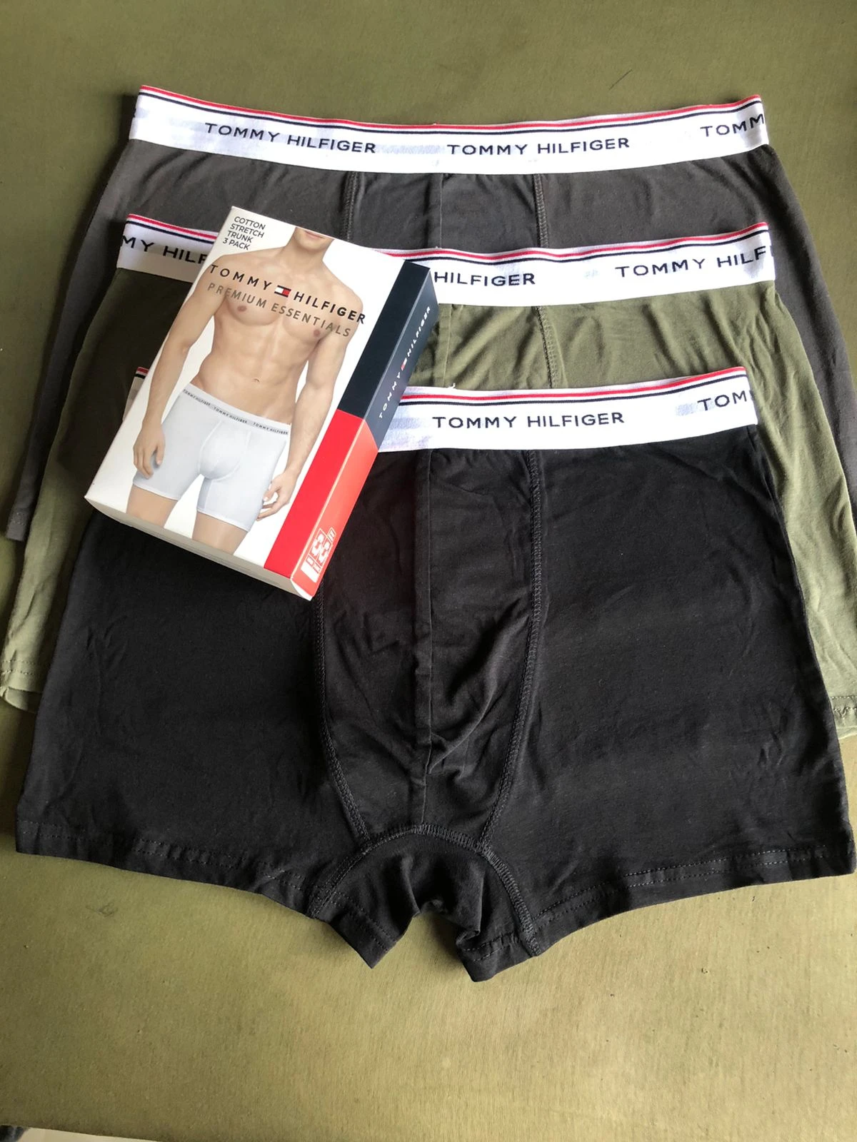 Tommy Hilfiger